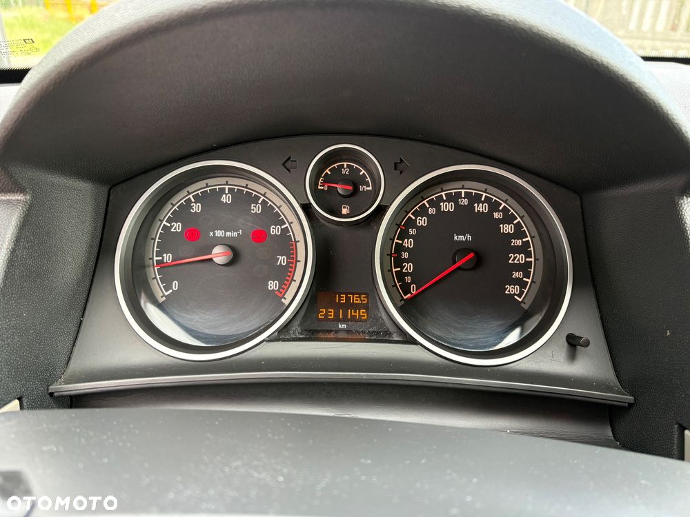 Opel Astra 1.6 Design Edition - 34
