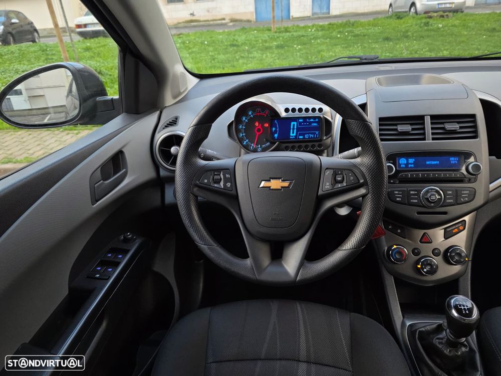 Chevrolet Aveo 1.2 LTZ - 13