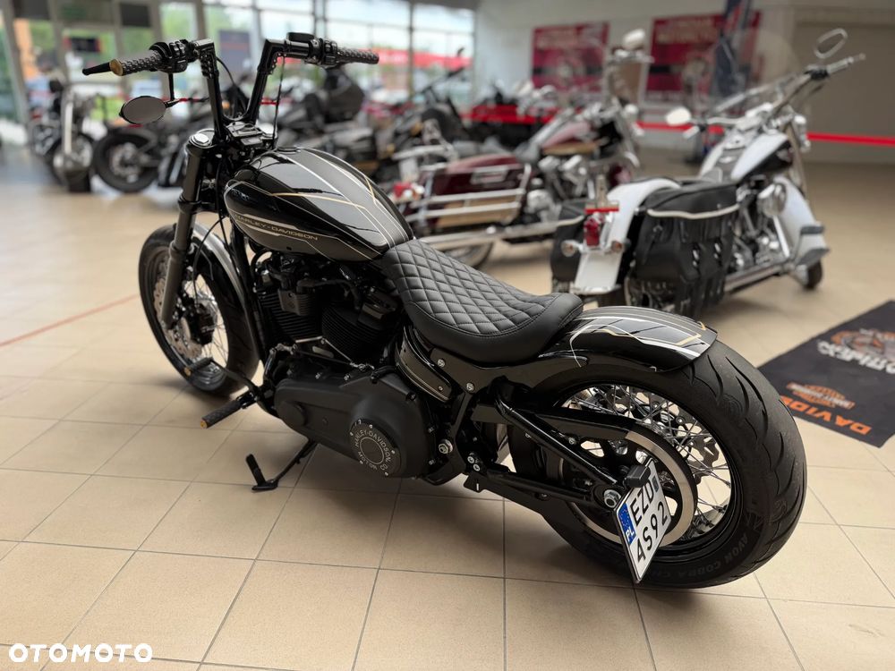 Harley-Davidson Softail - 11