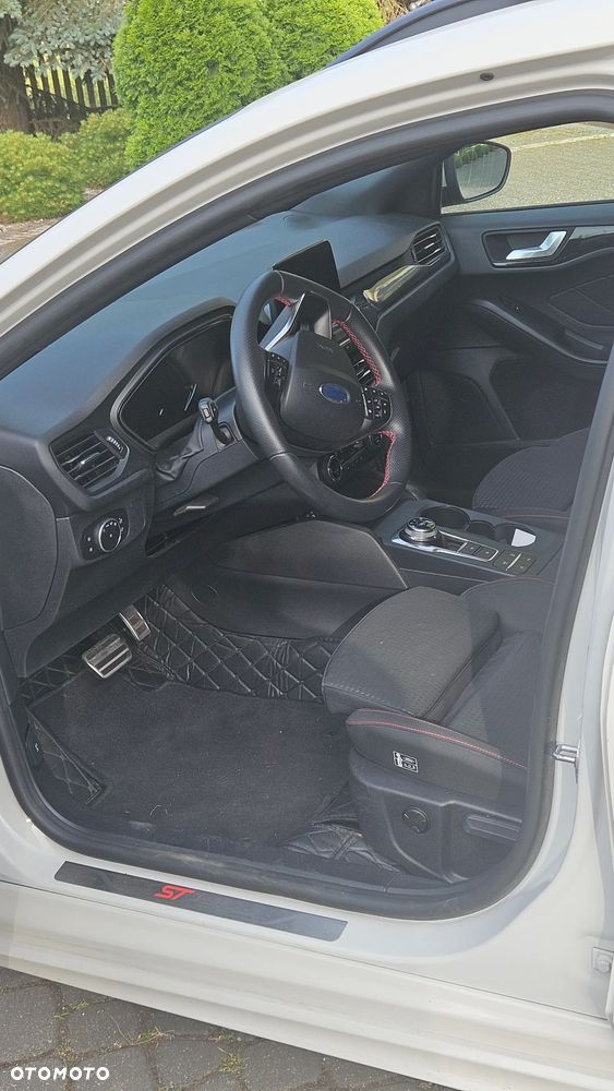 Ford Focus - 11