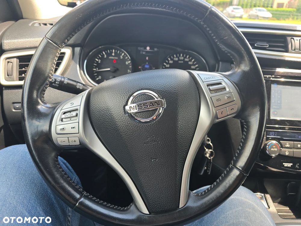 Nissan Qashqai 1.2 DIG-T N-Connecta EU6 - 13