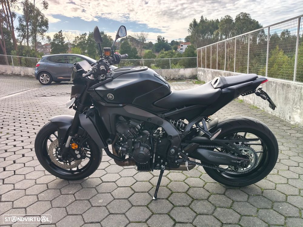 Yamaha MT-09 - 11