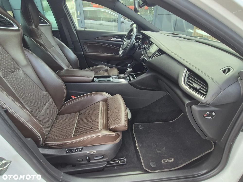 Opel Insignia Sport2.0 Direct InjTurbo 4x4 GSI - 37
