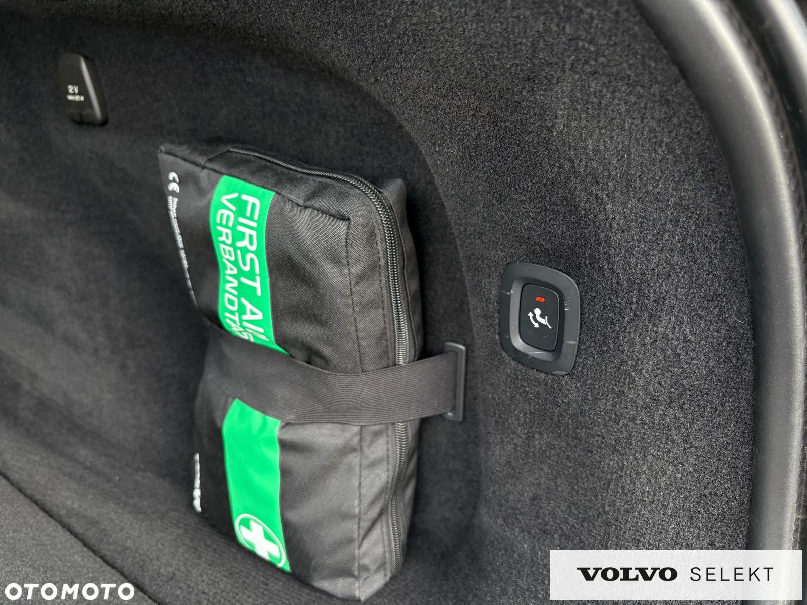 Volvo V90 Cross Country - 13