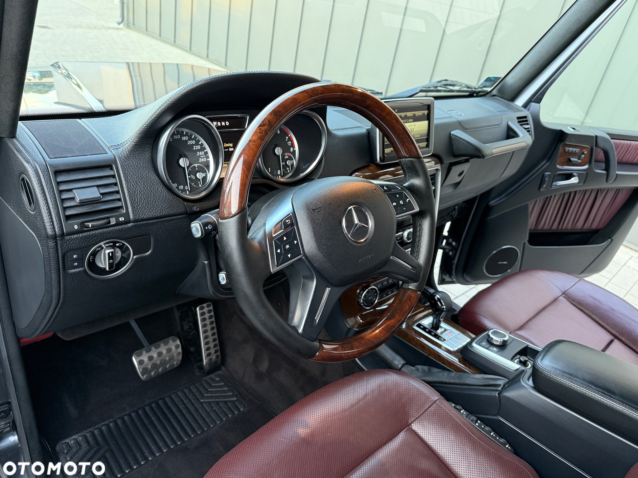 Mercedes-Benz Klasa G 500 L - 25