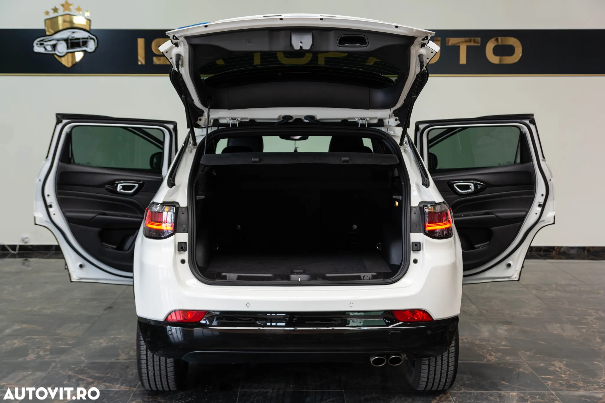 Jeep Compass 1.3 T4 4xe PLUG-IN HYBRID Automatik Altitude - 3