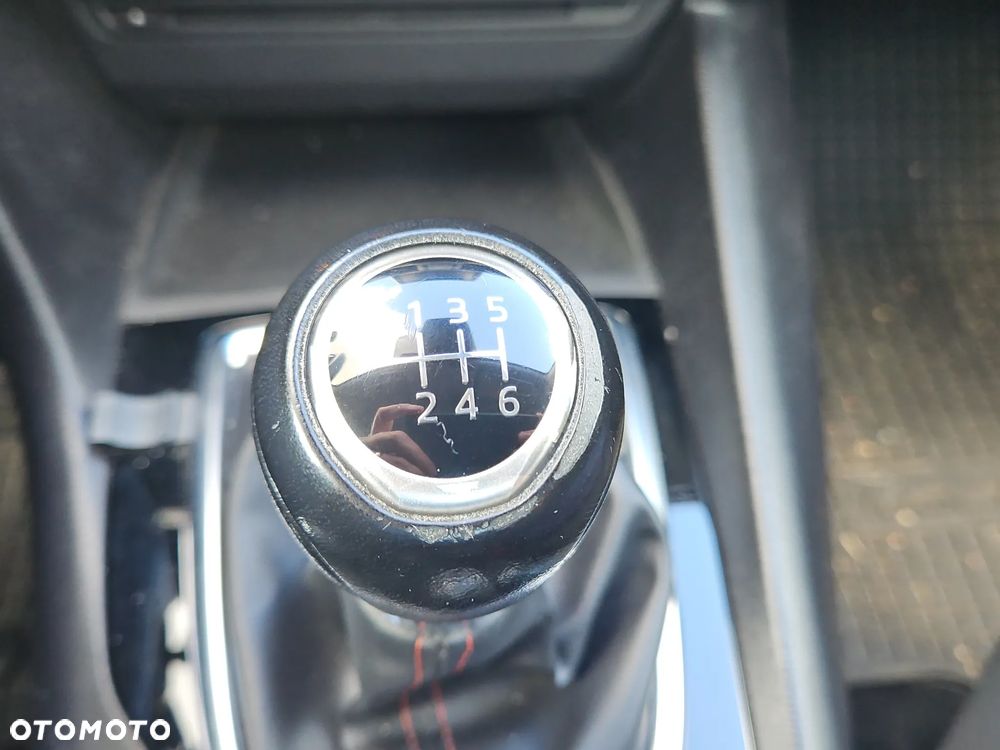Mazda 3 2.0 Skyenergy EU6 - 18