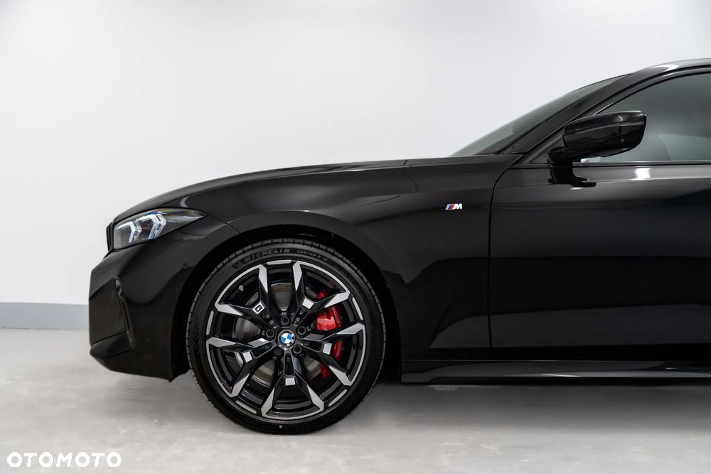 BMW Seria 3 330i xDrive M Sport - 6