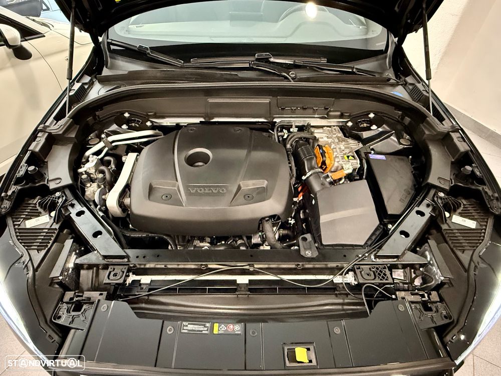 Volvo XC 60 2.0 T6 PHEV Black Edition AWD - 20