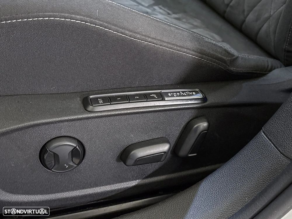 VW Golf 1.4 GTE Plug-In-Hybrid DSG - 11