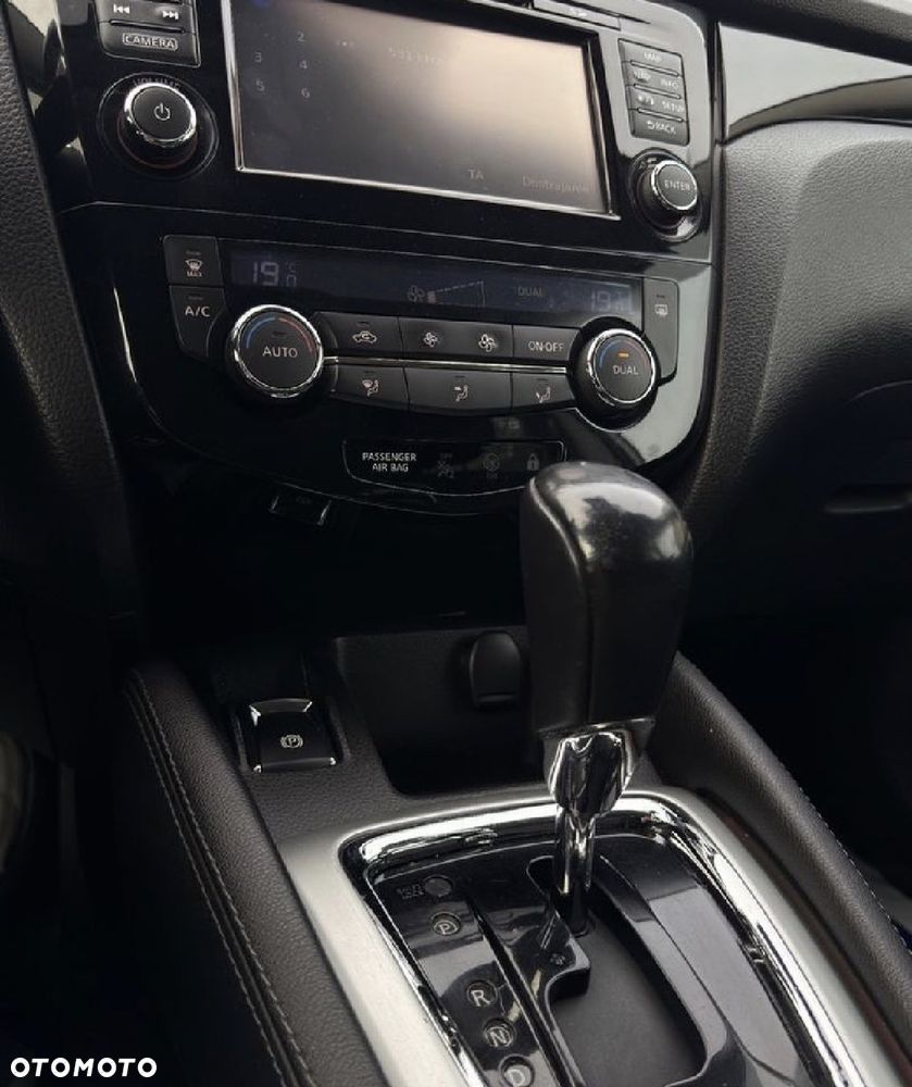 Nissan Qashqai - 11