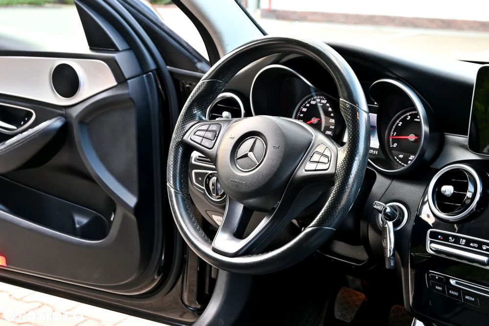 Mercedes-Benz Klasa C 200 Avantgarde - 27