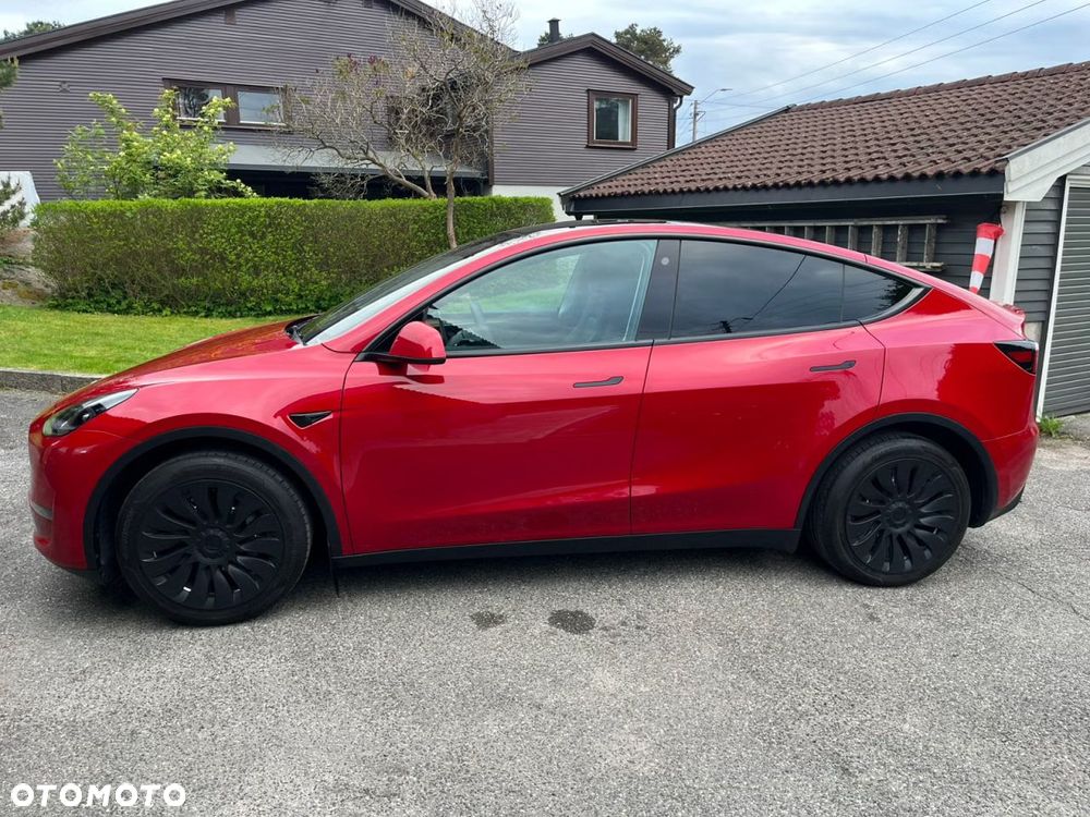 Tesla Model Y Long Range Dual Motor AWD - 5