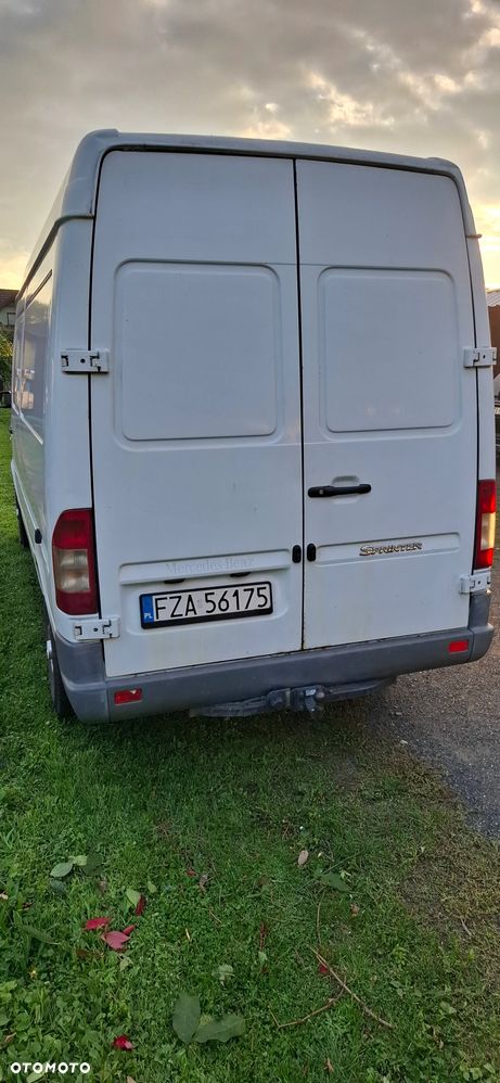 Mercedes-Benz Sprinter - 4