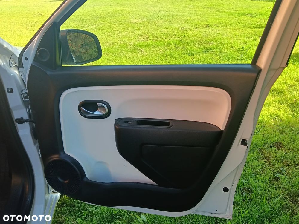 Renault Twingo SCe 70 Intens EU6 - 11
