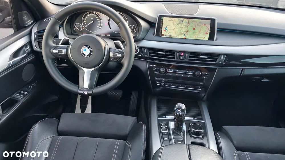 BMW X5 M M50d - 10