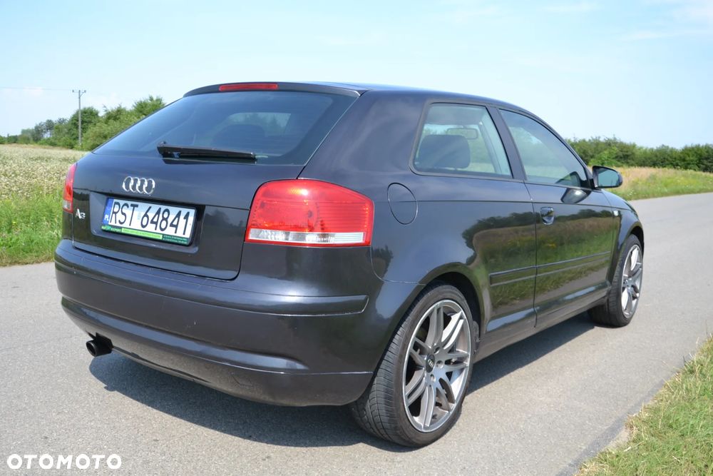 Audi A3 3-drzwiowe 1.6 S Line Sportpaket plus - 25