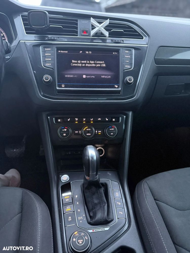 Volkswagen Tiguan 2.0 TDI SCR 4MOTION BlueMotion Technology DSG Exclusive - 5