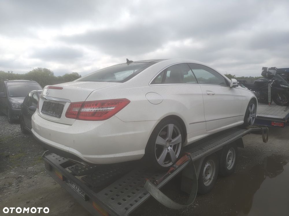 Mercedes-Benz Klasa E - 15