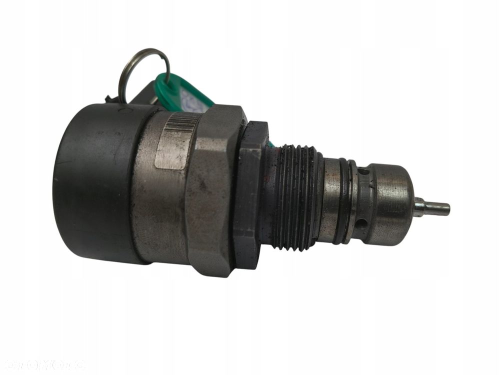 REGULATOR CIŚNIENIA PALIWA BMW E60 E61 E90 E87 2.0 D 0281002870 - 4