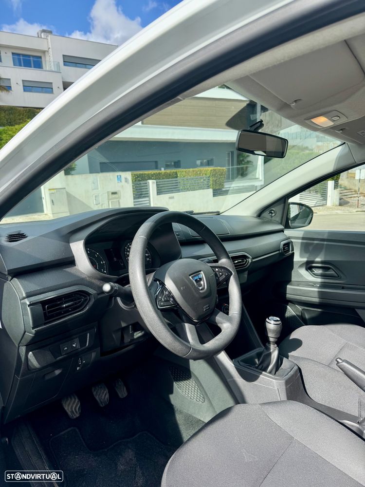 Dacia Sandero - 8