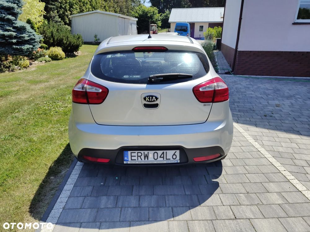 Kia Rio 1.2 M - 8