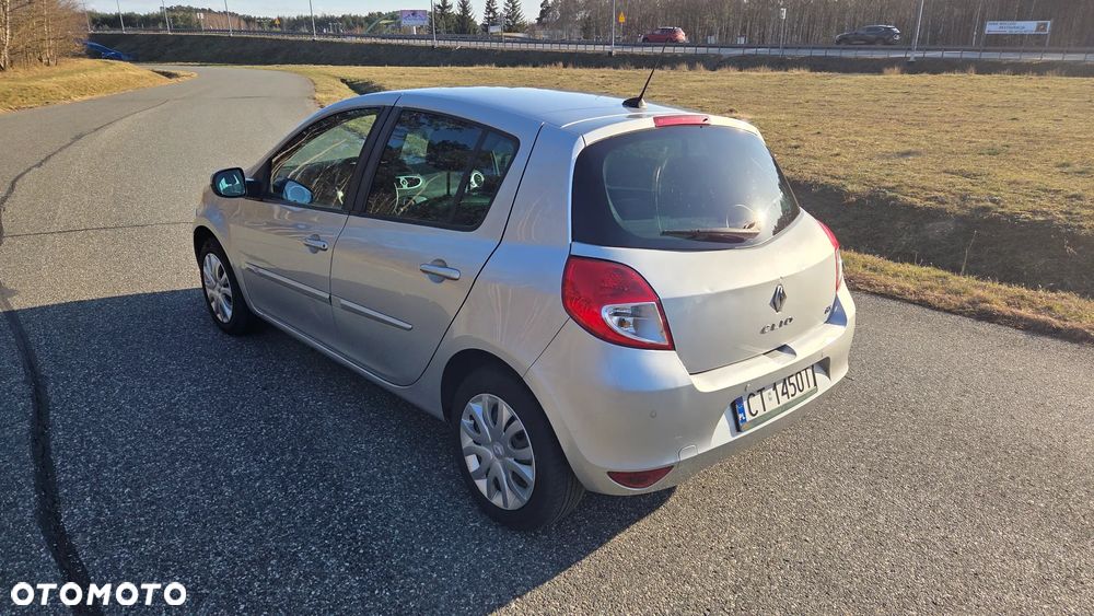 Renault Clio 1.5 dCi Alize - 6