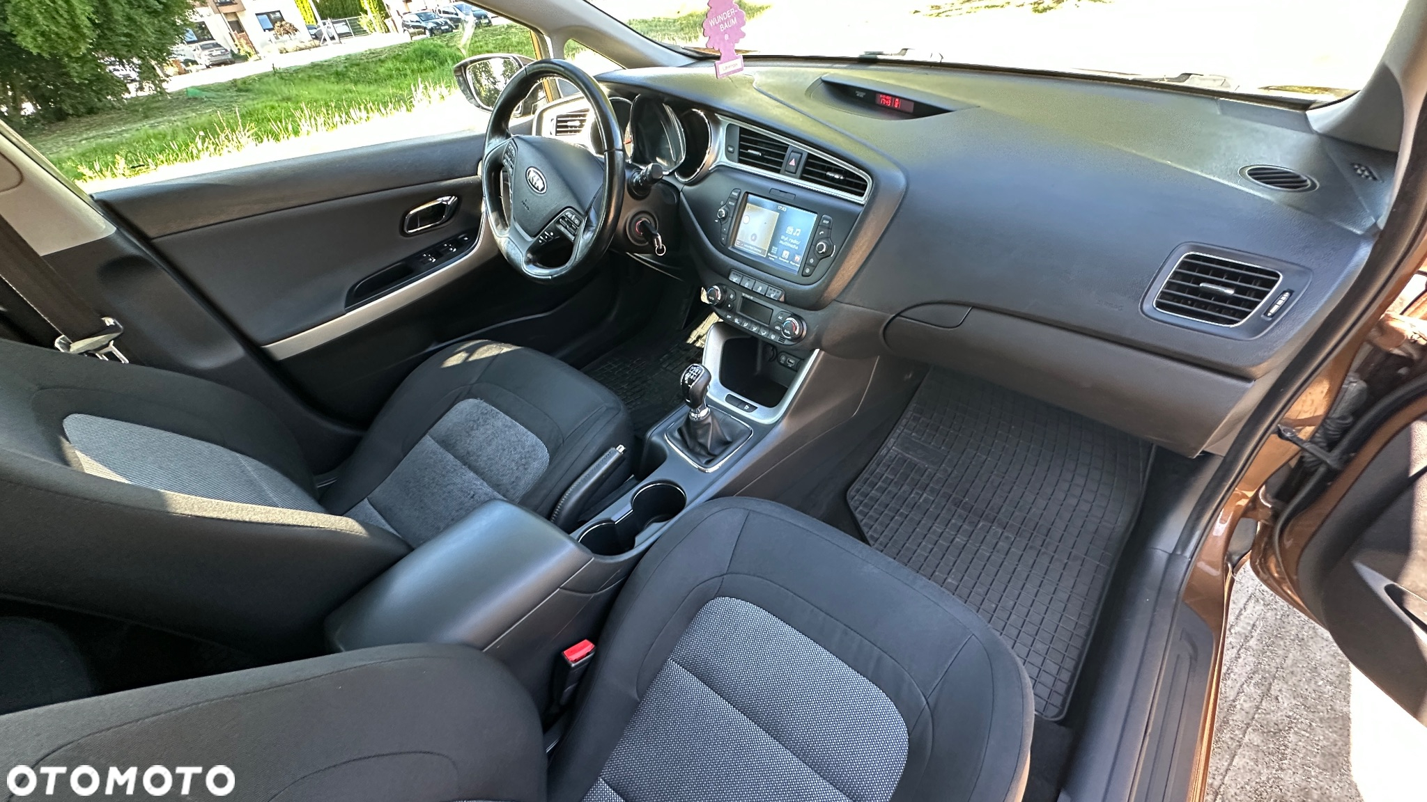Kia Ceed - 14