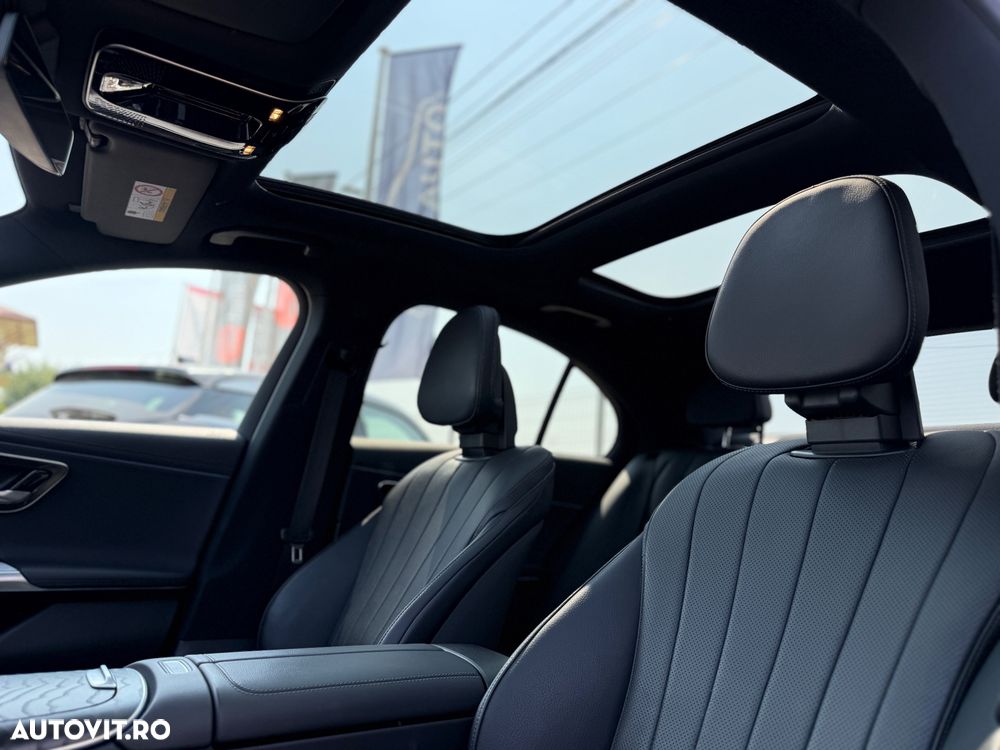 Mercedes-Benz E 400e 4Matic 9G-TRONIC - 12