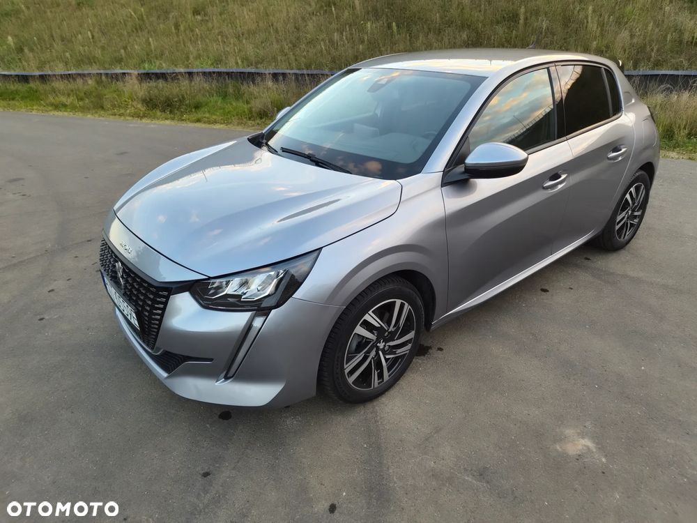 Peugeot 208 - 10