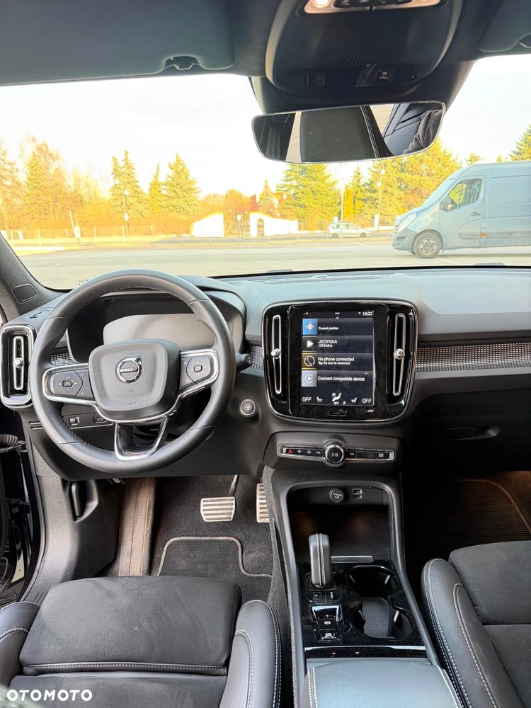 Volvo XC 40 B4 B AWD R-Design - 11