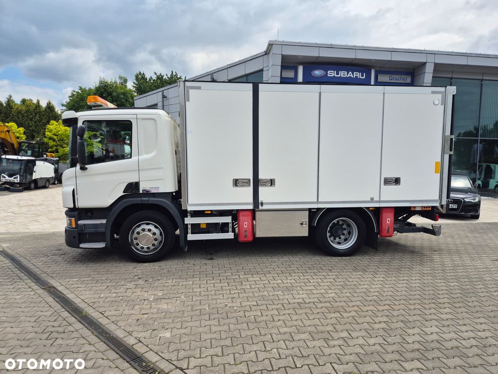 Scania P230 4X2 / KONTENER / OTWIERANY BOK / IDEALNY DO MASZYN I WIERTNIC / WINDA 1500KG / AUTOMAT / BEZWYPADKOWY / 1WŁ. / SERWISOWANY / EURO 5 / DUŻA ŁADOWNOŚĆ / MODEL 14 - 10