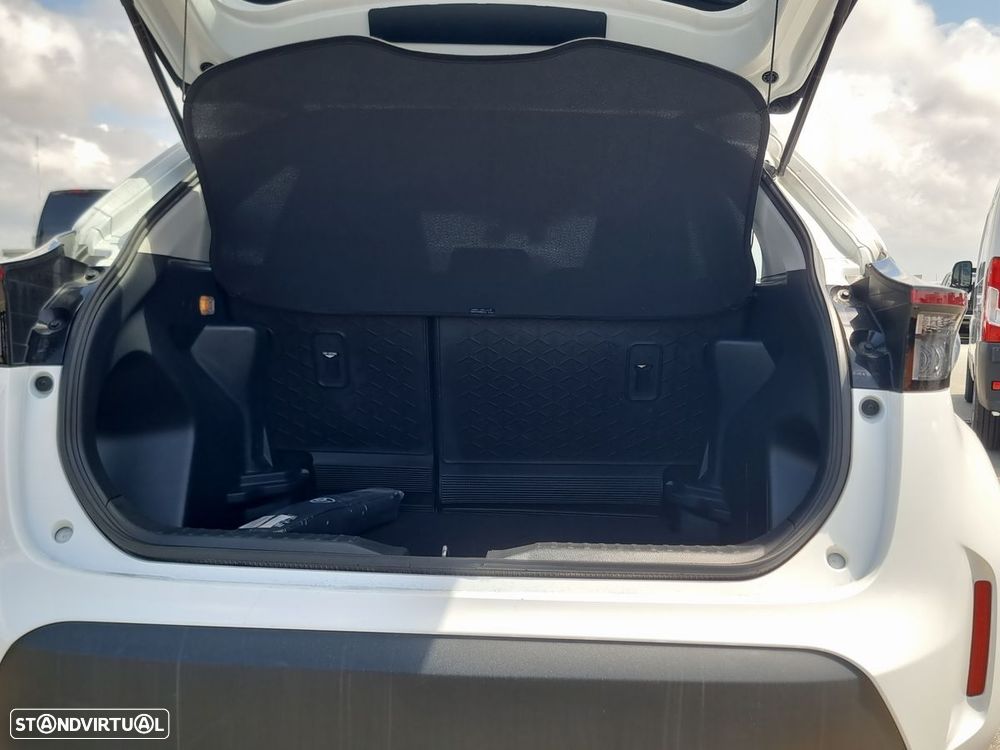 Toyota Yaris Cross 1.5 Hybrid Comfort Plus - 11