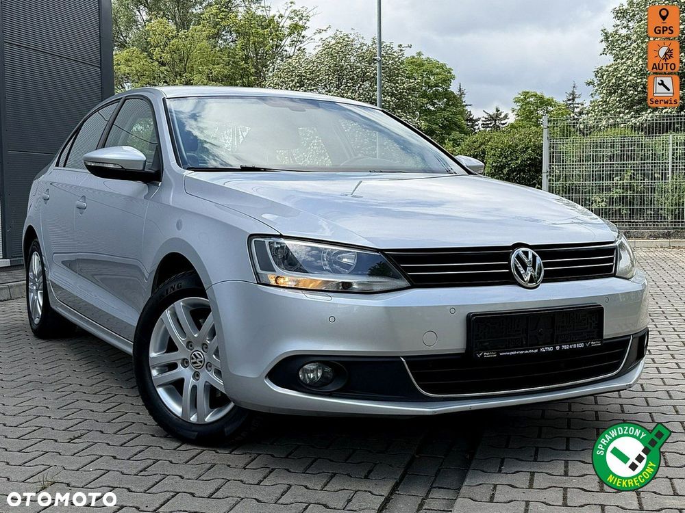 Volkswagen Jetta - 1