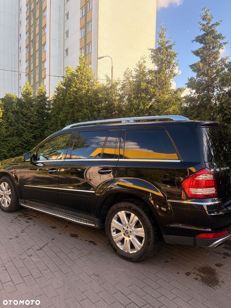 Mercedes-Benz GL 350 CDI BlueEff - 4