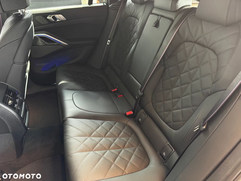 BMW X6 - 11