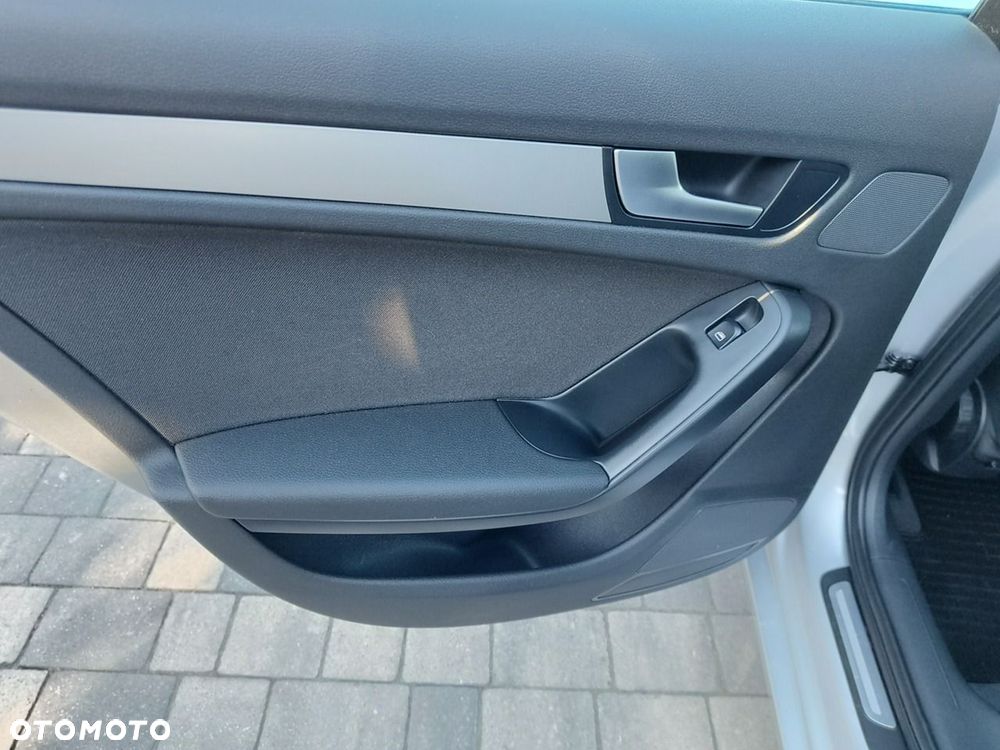 Audi A4 Avant 2.0 TDI DPF Ambition - 30