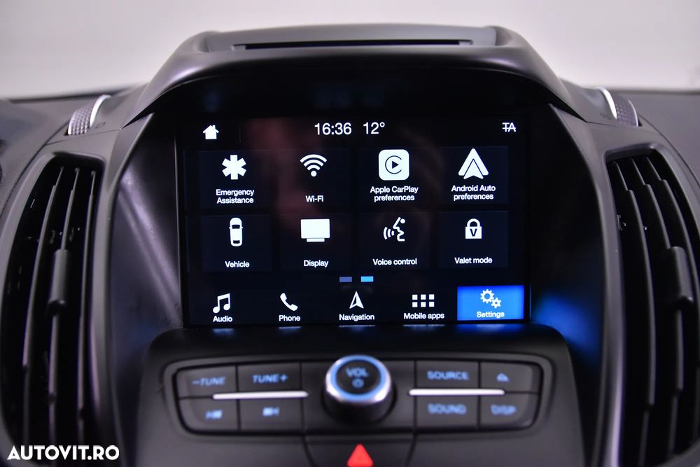 Ford Kuga 2.0 TDCi 2x4 Aut. ST-Line - 19