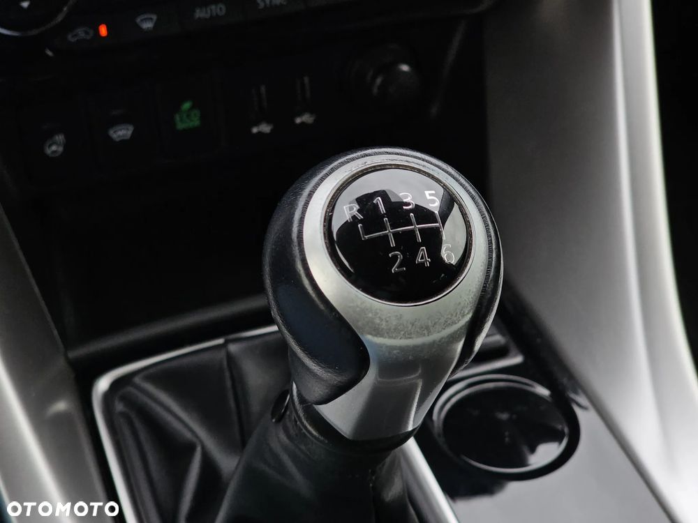 Mitsubishi Eclipse Cross 1.5 T Intense - 28