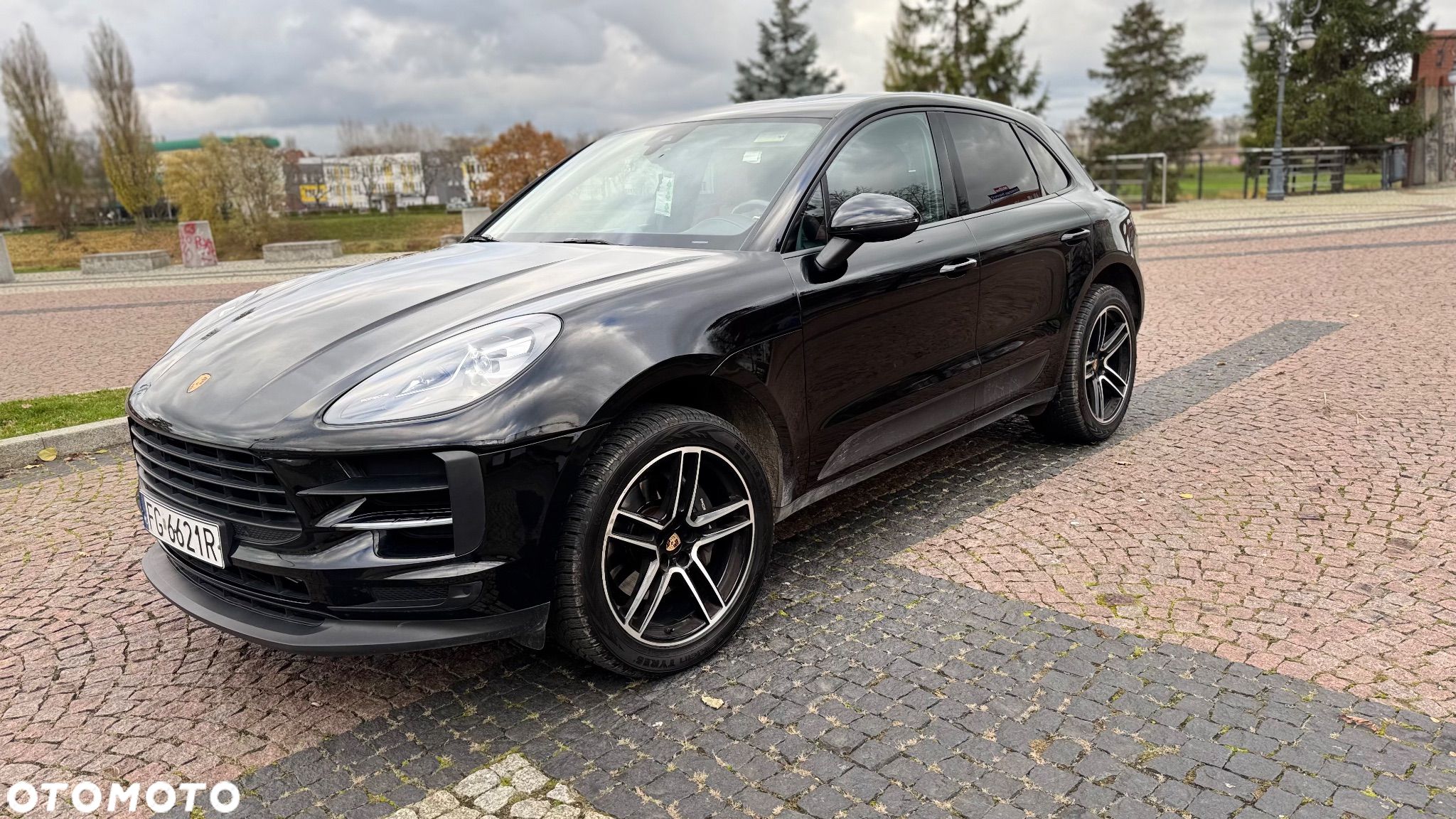 Porsche Macan Standard - 1