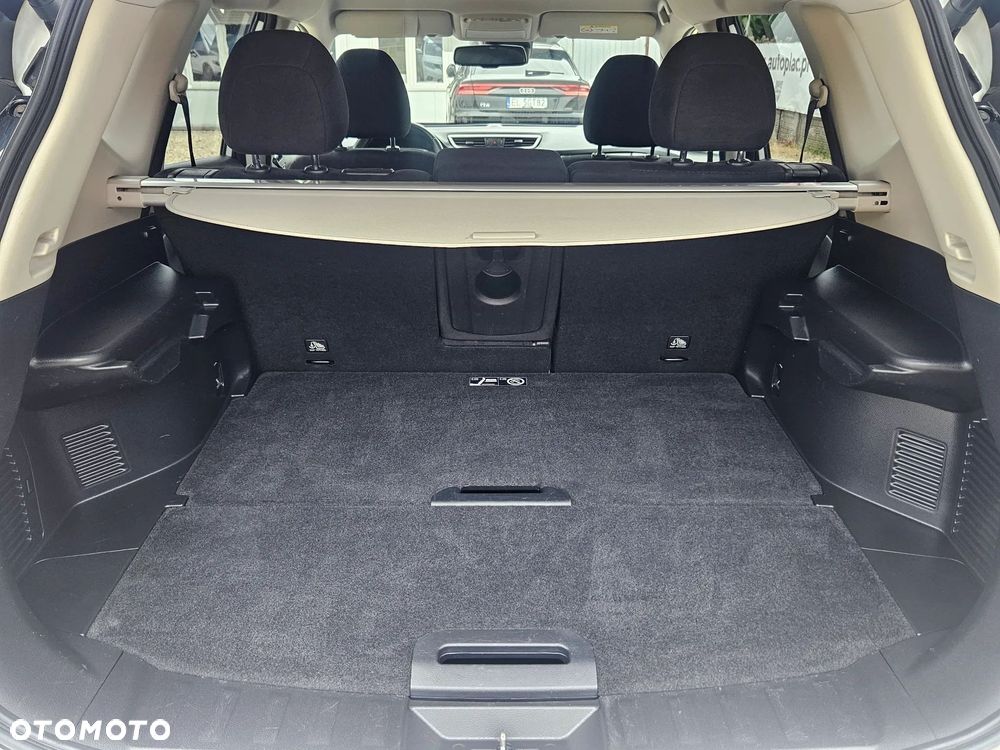 Nissan X-Trail 1.6 DIG-T N-Connecta 2WD - 19
