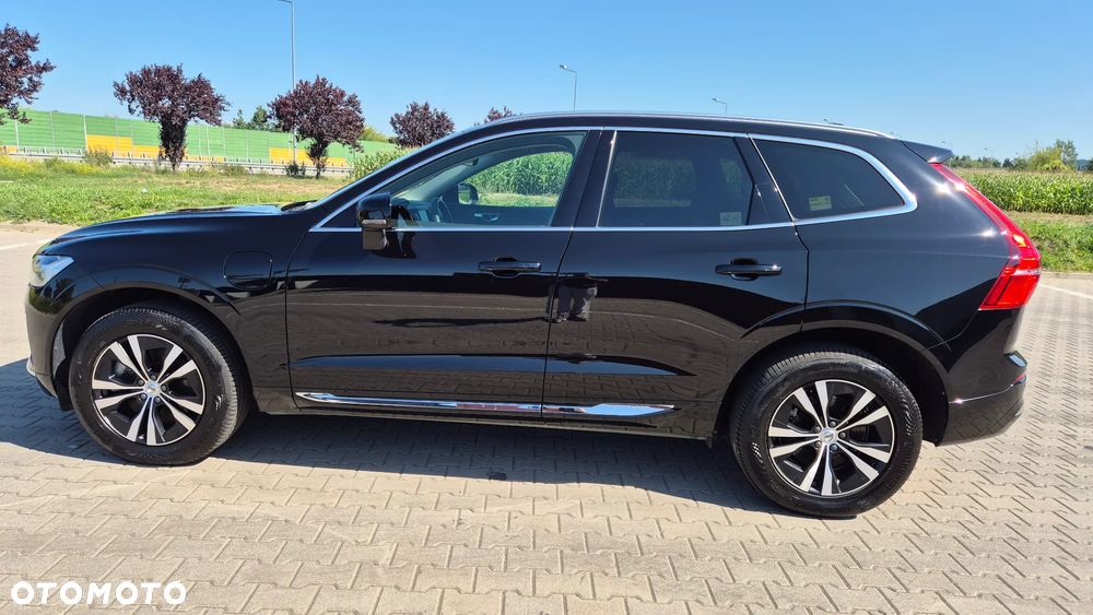 Volvo XC 60 T6 Plug-In Hybrid AWD Core - 2