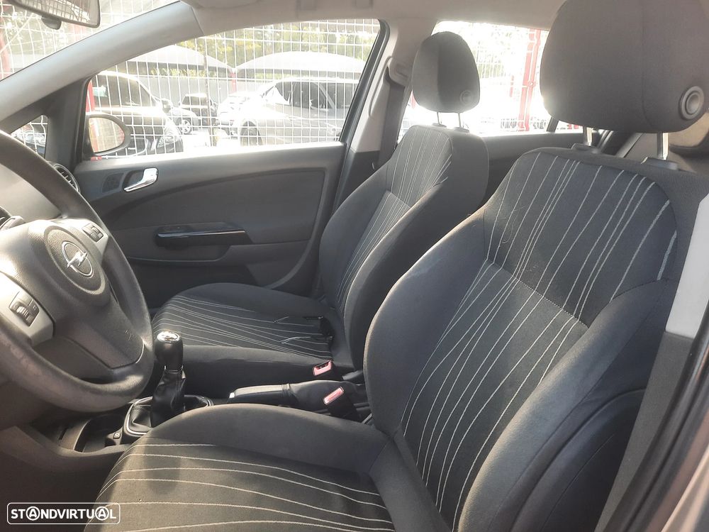 Opel Corsa 1.3 CDTI Enjoy EcoFLEX - 13