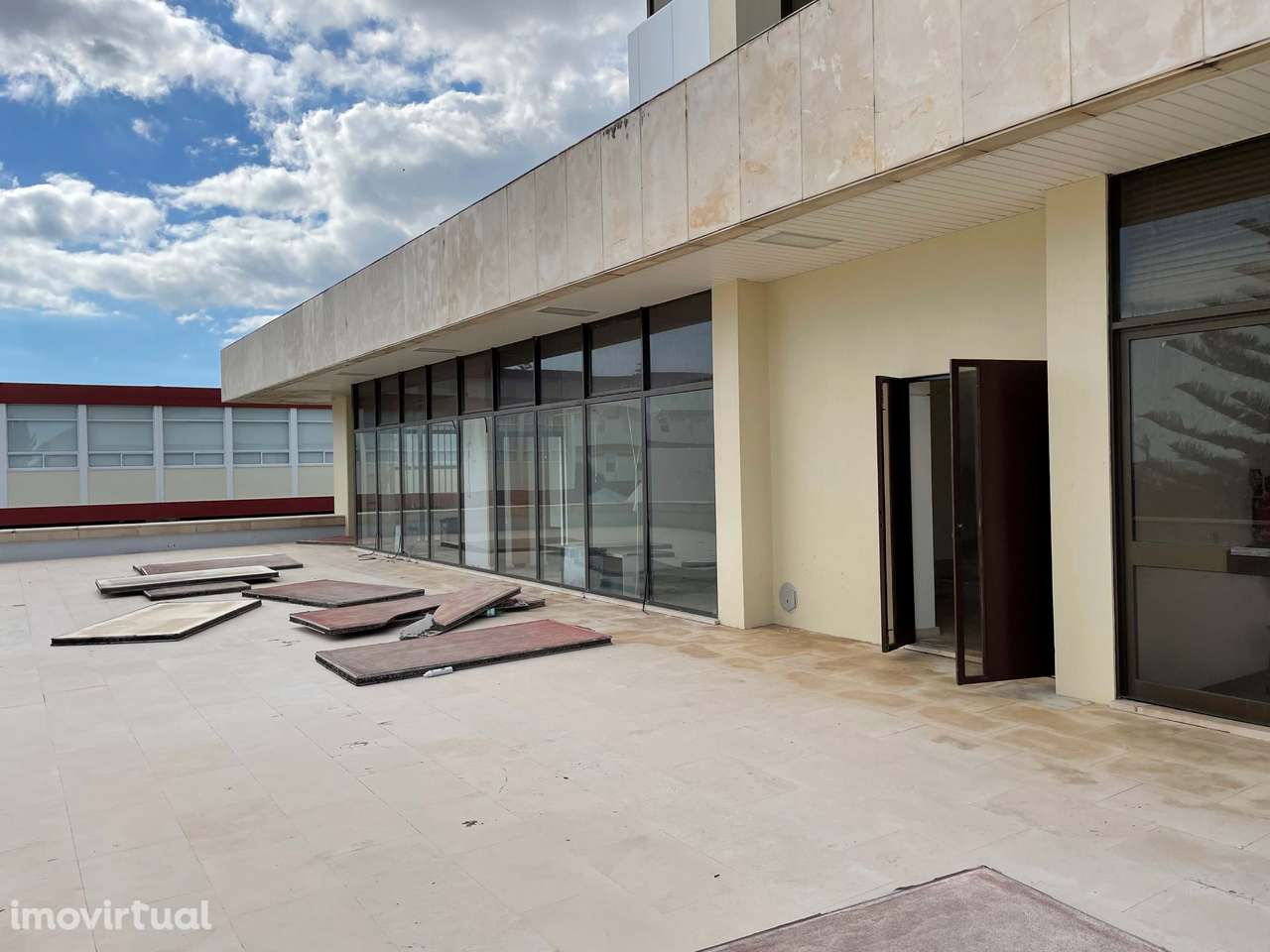 Espaço destinado a serviços com Vista Mar | Ponta Delgada, São José (A - Grande imagem: 3/4