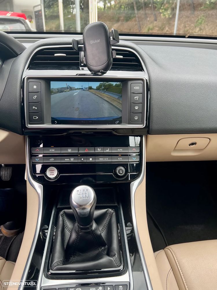 Jaguar XE E-Performance Portfolio - 8