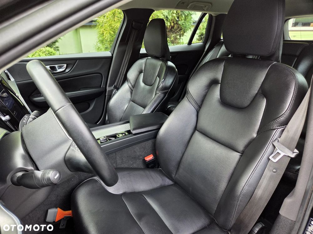 Volvo V60 B3 B Geartronic Momentum Pro - 25