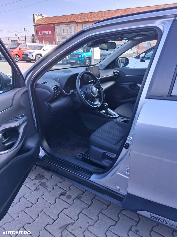 Toyota Yaris Cross 1.5 VVT-i HSD 4x2 Dynamic - 5