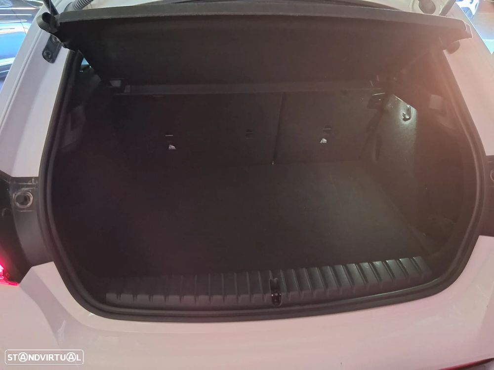 BMW 116 d Pack Desportivo M Auto - 8