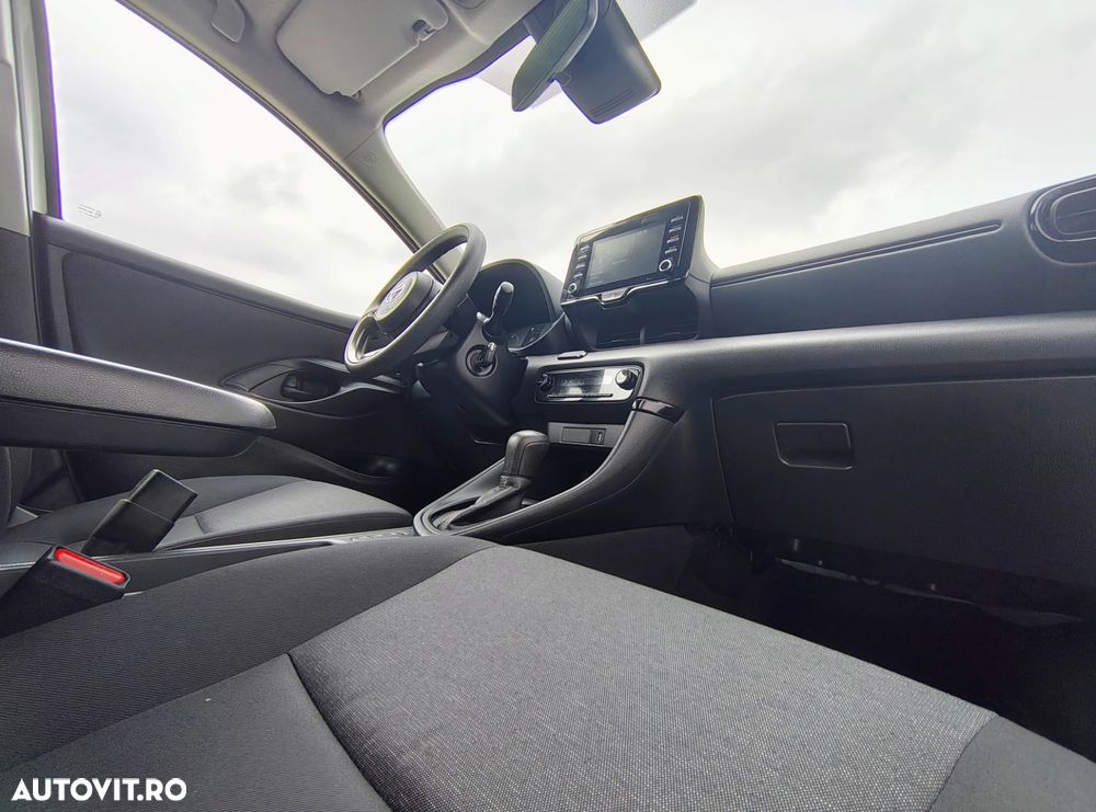 Toyota Yaris 1.5 VVT-i HSD Eco - 6