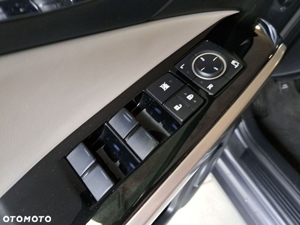 Lexus IS 200t Elite - 32